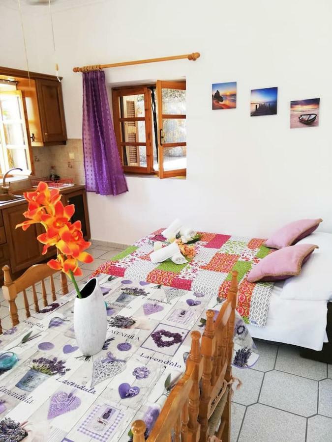 Theasea House With Garden Διαμέρισμα Ρίγκλια Εξωτερικό φωτογραφία